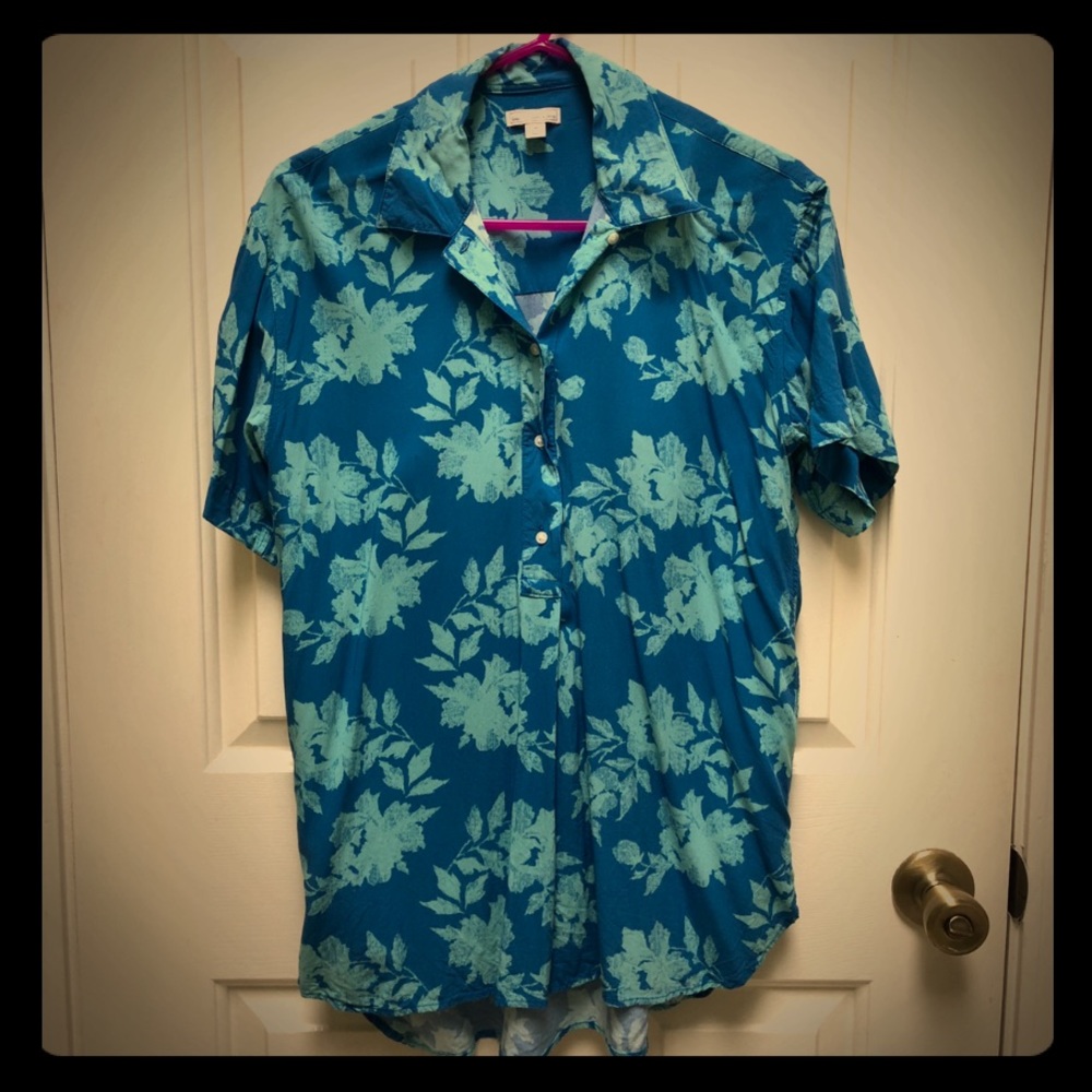 Women’s menswear tropical shirt